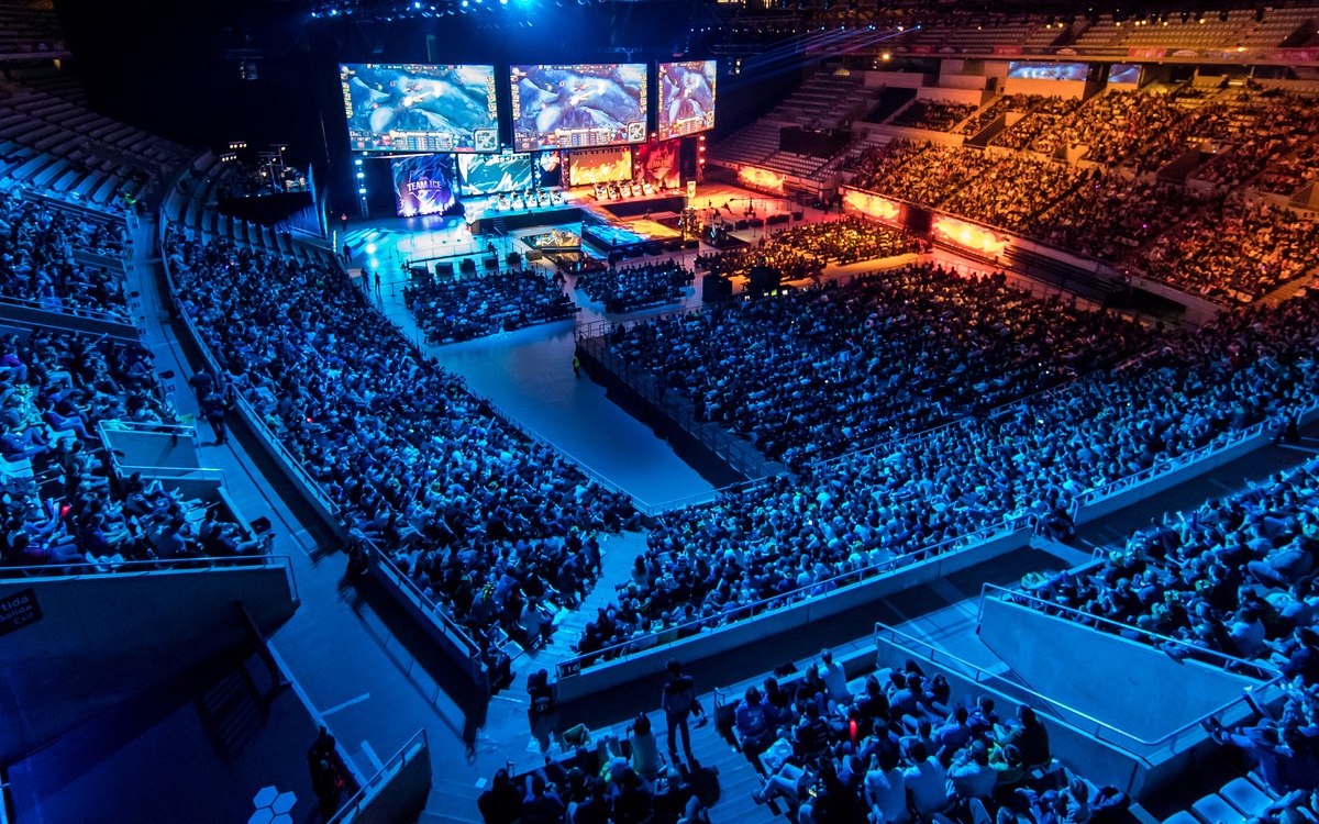 疑将继续秉 疑将继续秉